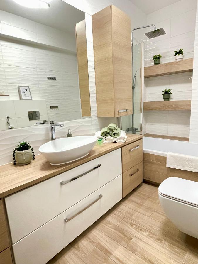 Apartments Sleep & Go Modlin Airport Новы-Двур-Мазовецкий Экстерьер фото